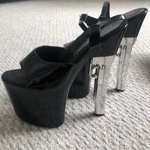 Gun Platform Heels